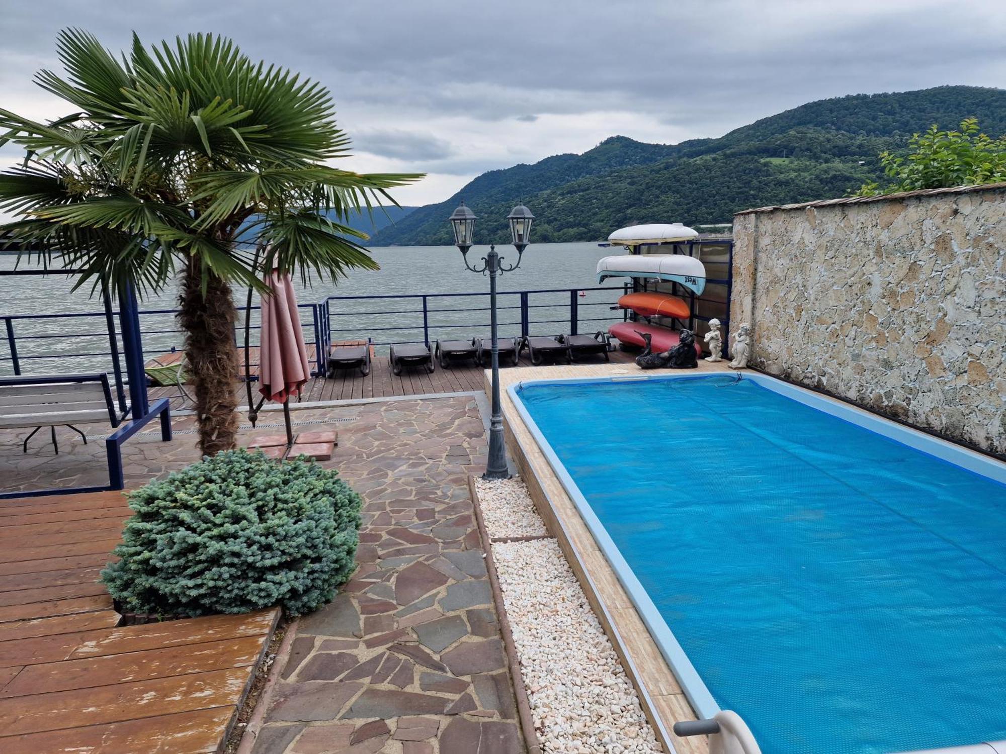 Casa Andrei Hotel Orşova Eksteriør billede