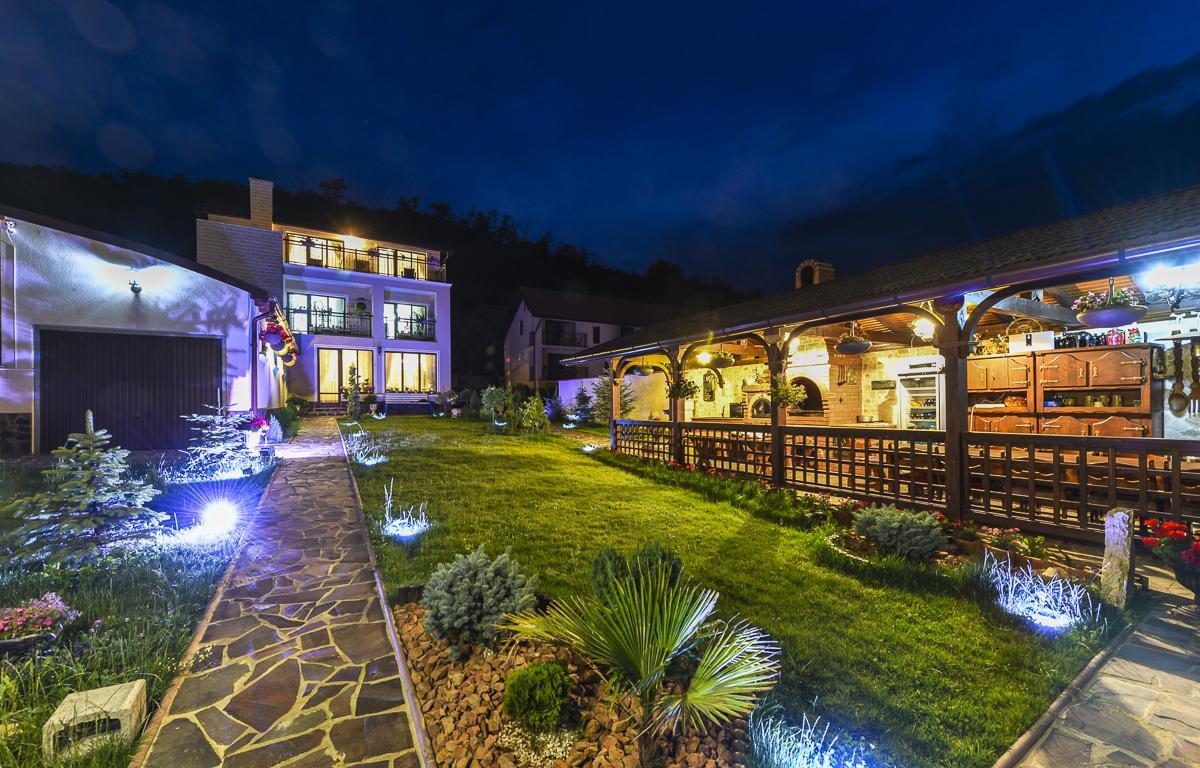 Casa Andrei Hotel Orşova Eksteriør billede
