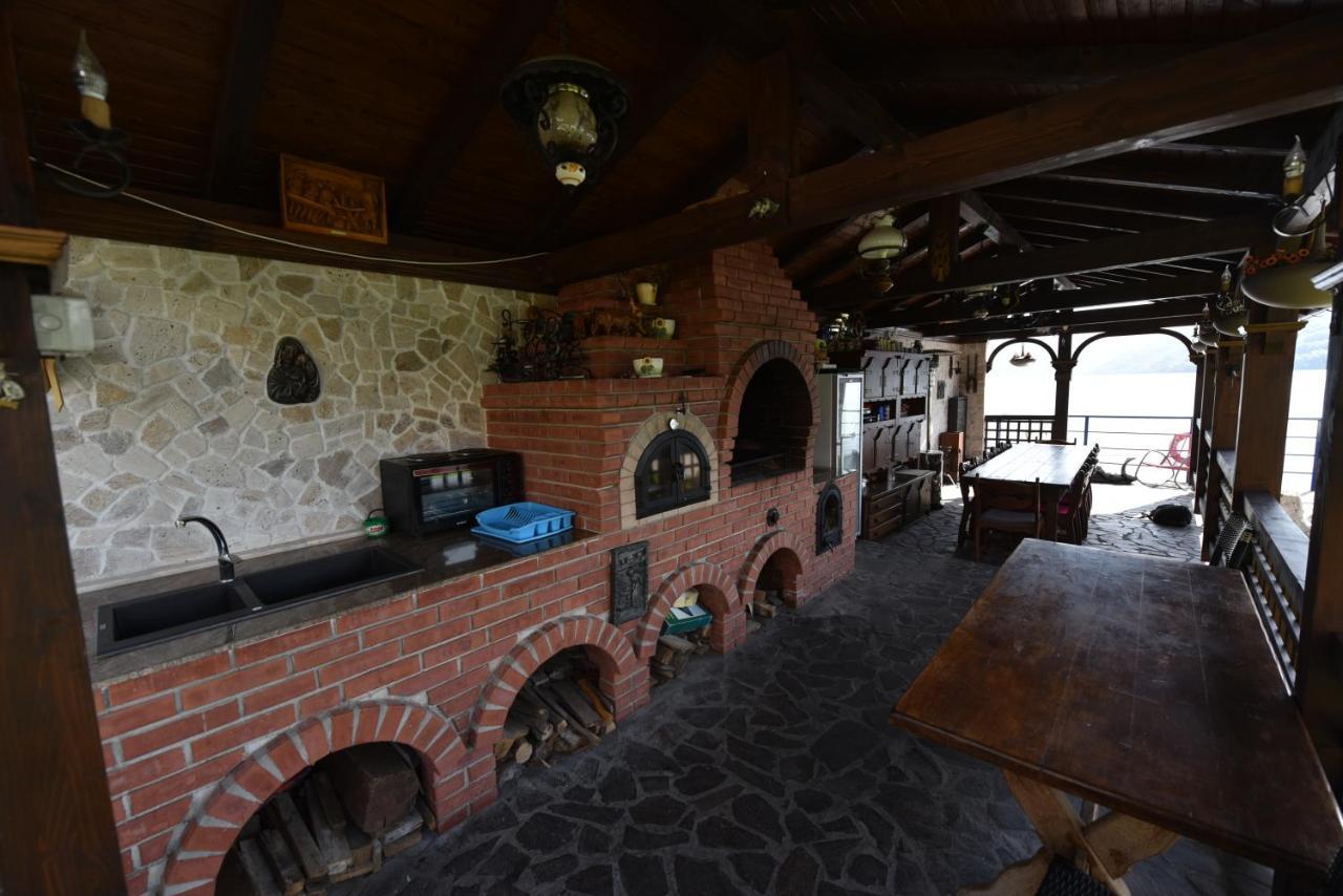 Casa Andrei Hotel Orşova Eksteriør billede